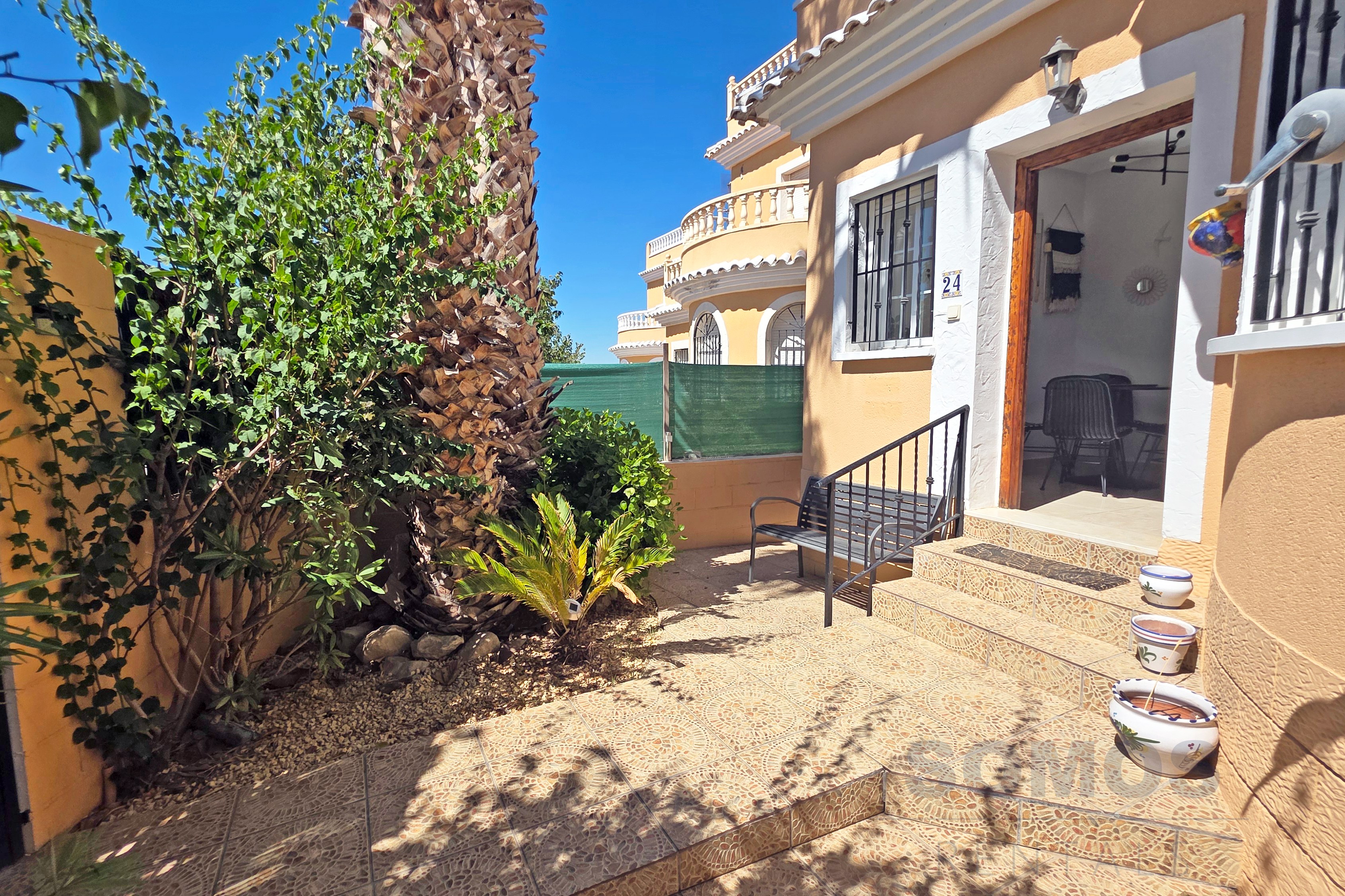 Tuin — Villa Dali, Urb La Marina