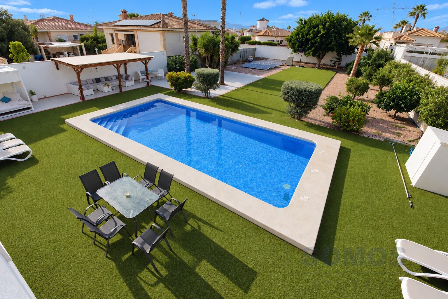 Jardin — Villa Ricardo, Urb La Marina
