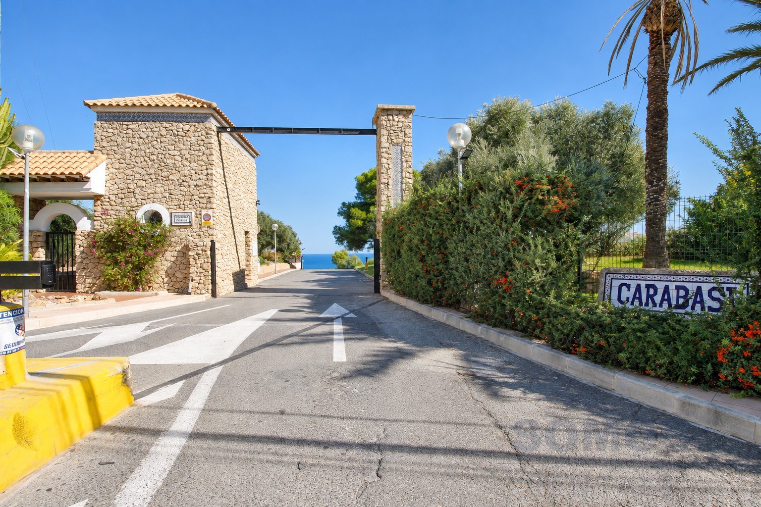Community entrance — Casa Seabreeze, Gran Alacant