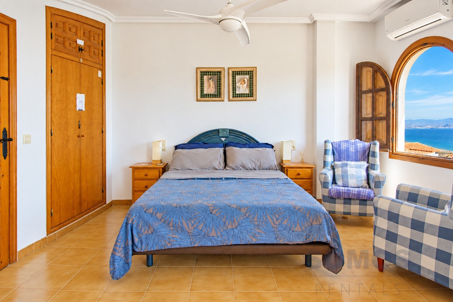 Master bedroom with sea view — Casa Seabreeze, Gran Alacant