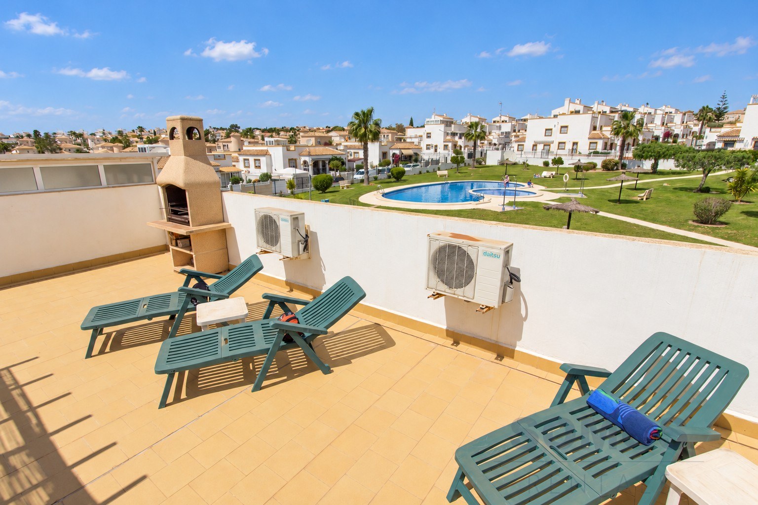 Solárium — Casa Lisa, Urb La Marina