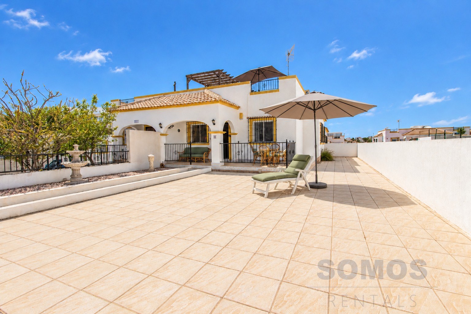 Casa Lisa, Urb La Marina — fotografía 4