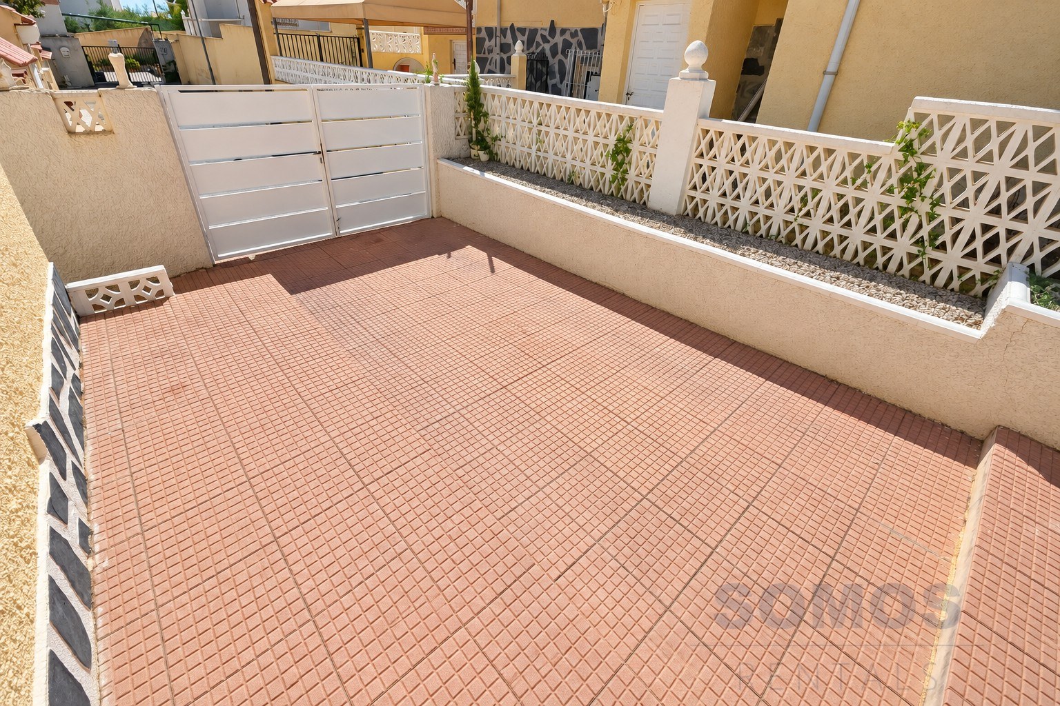Villa Michelle, Urb La Marina — photographie 6