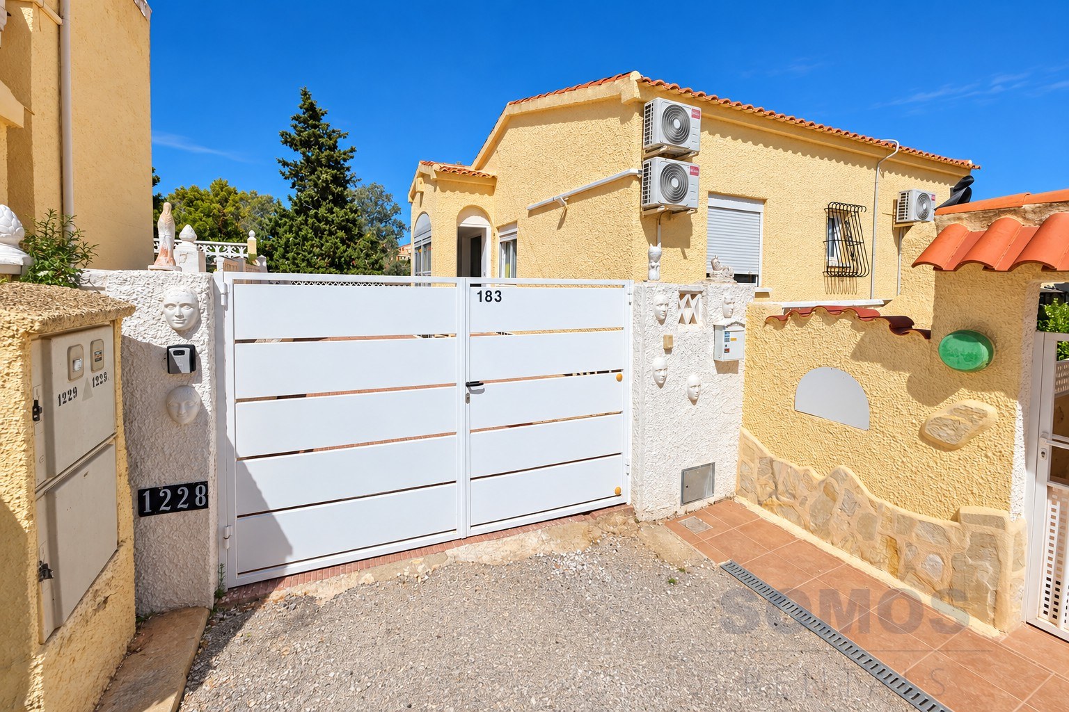 Villa Michelle, Urb La Marina — photographie 4