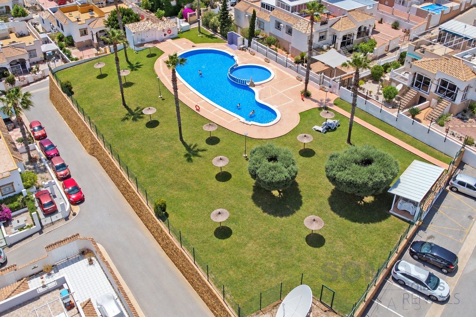 Casa Kretz, Urb La Marina — fotografía 35
