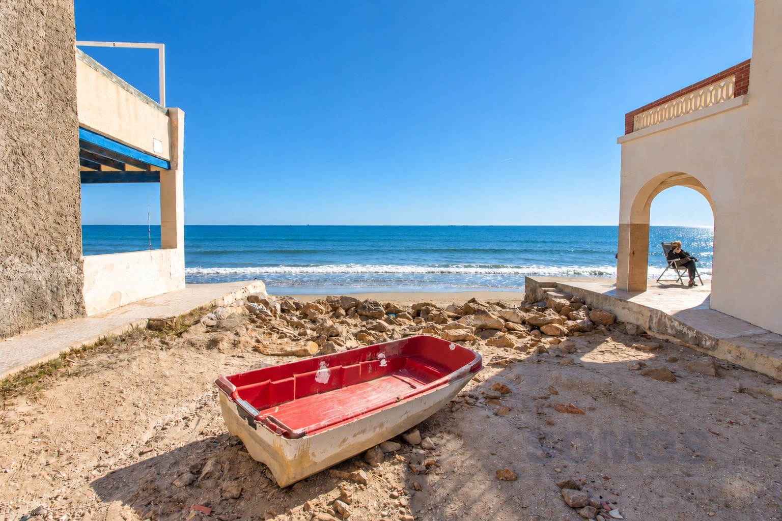 El Pinet beach — Casa Marina del Rey, La Marina Village y El Pinet