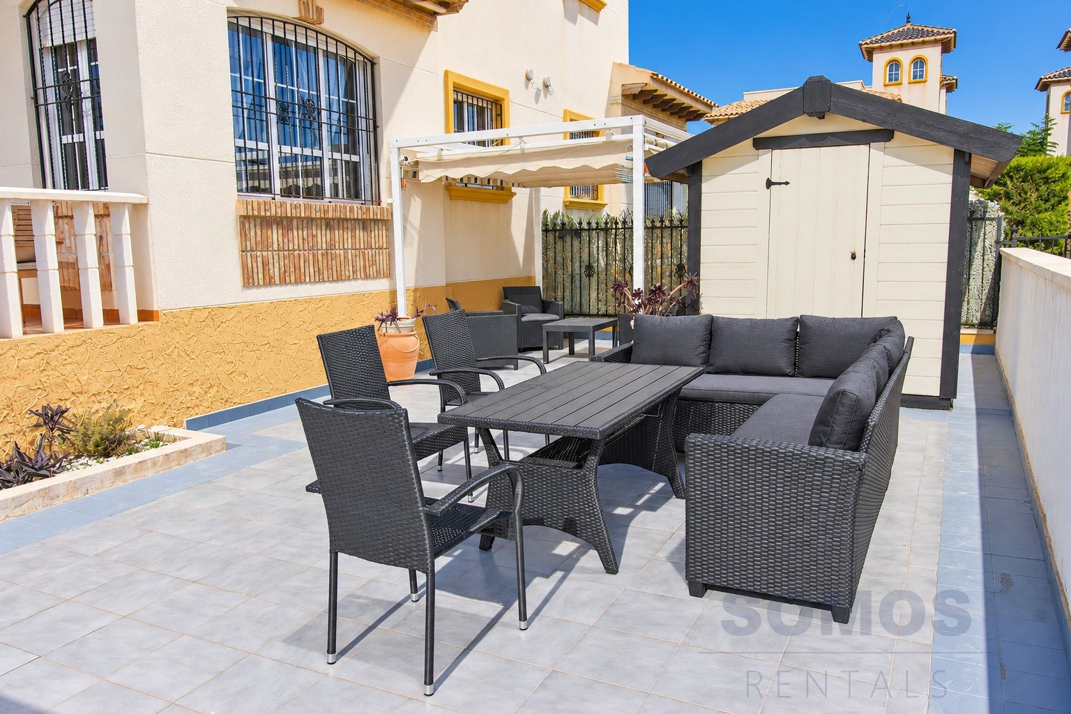 Terrace — Casa Marina del Rey, La Marina Village y El Pinet