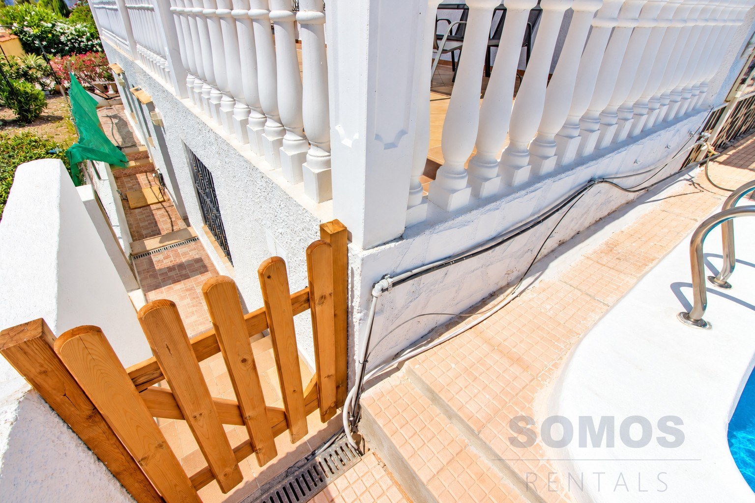 Gateway — Casa Elche, Urb La Marina