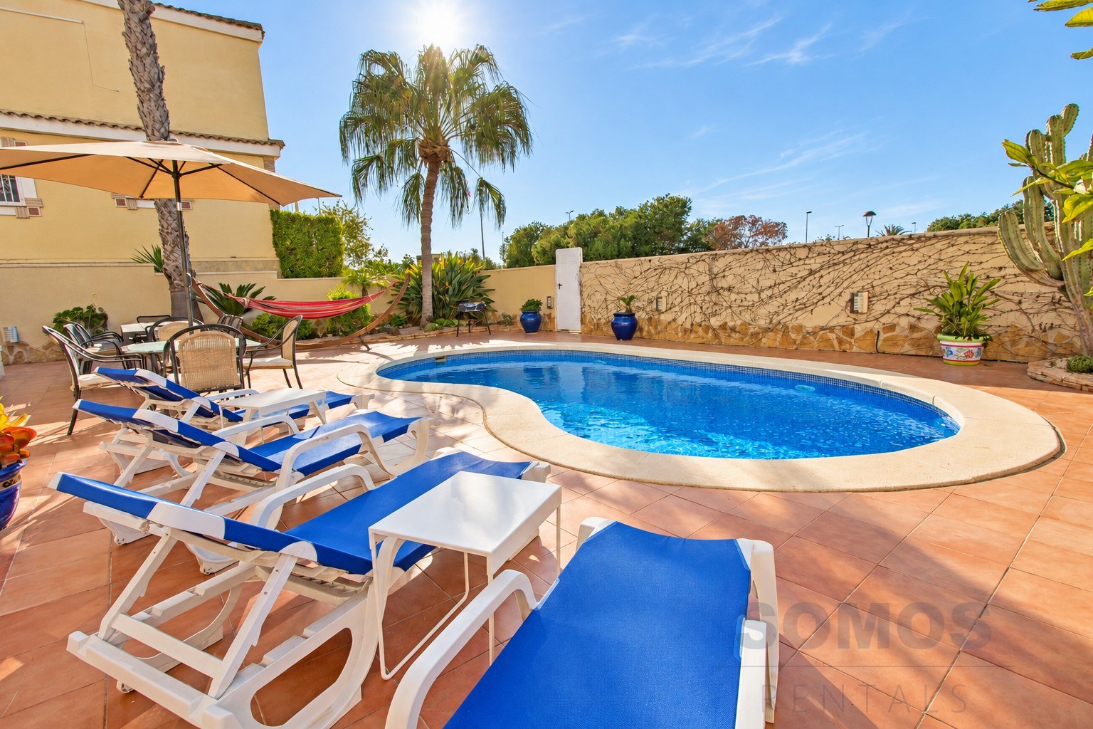 Private swimming pool — Villa Cross, Gran Alacant