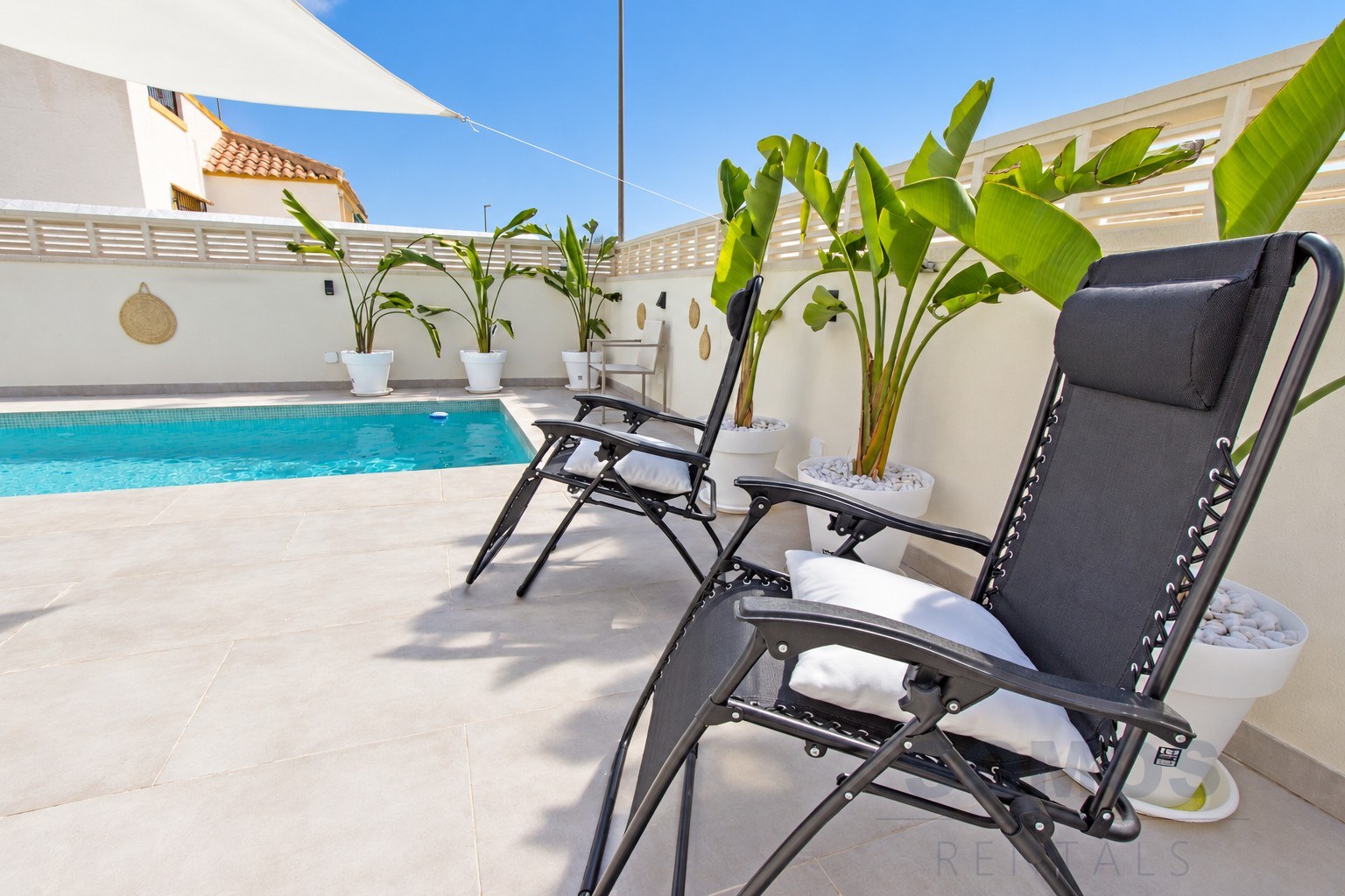 Garden — Casa Arturo, Urb La Marina