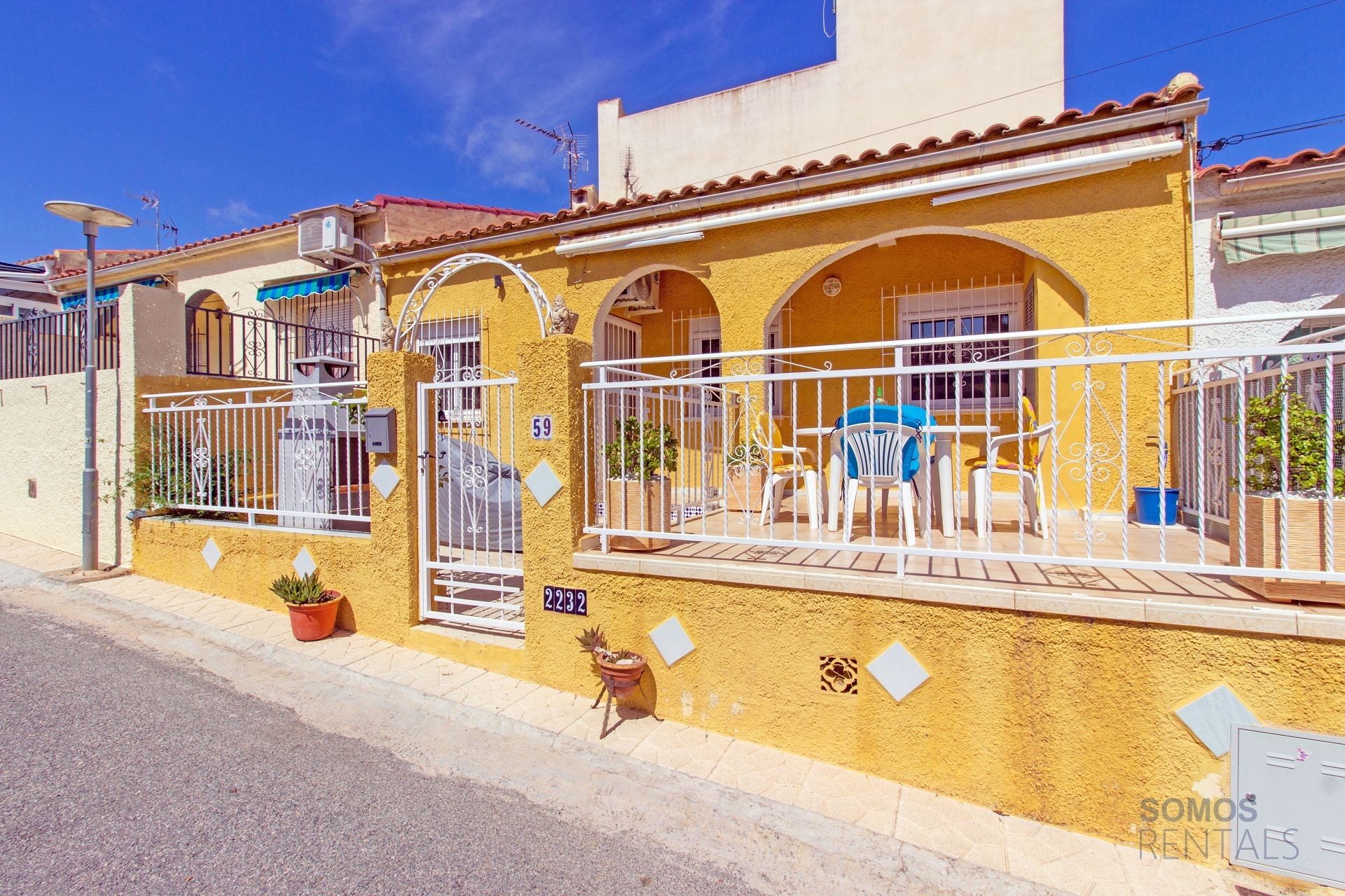 Casa Mundo - Urb La Marina photograph 1